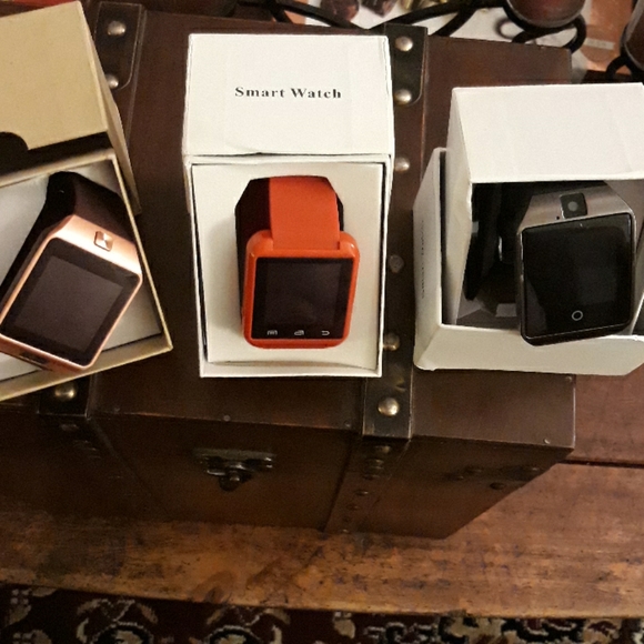 Smart watches - Picture 1 of 4